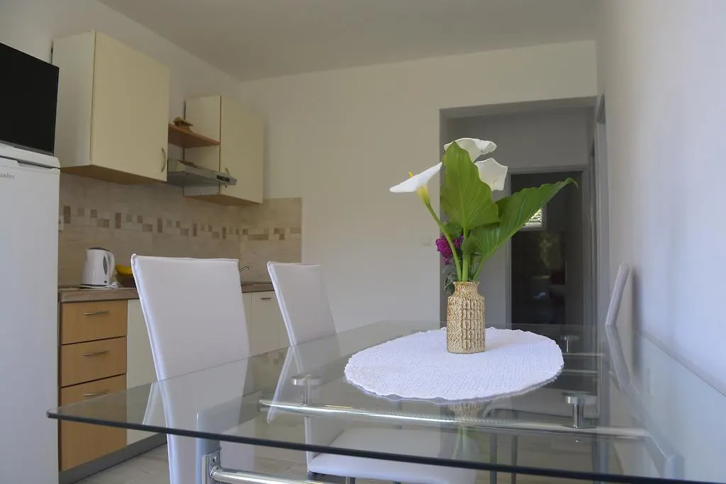 Marin Apartment Bibinje